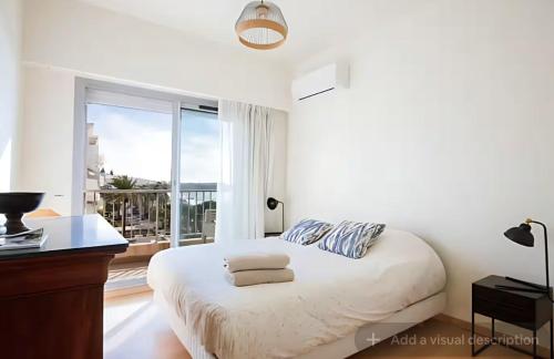 Croisette Top Floor 2BR with Bay View Balcony