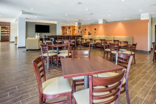 Restaurace v ubytování Sleep Inn Cartersville