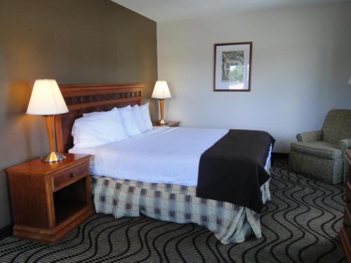 Gallery image of Oscoda Lakeside Hotel in Oscoda