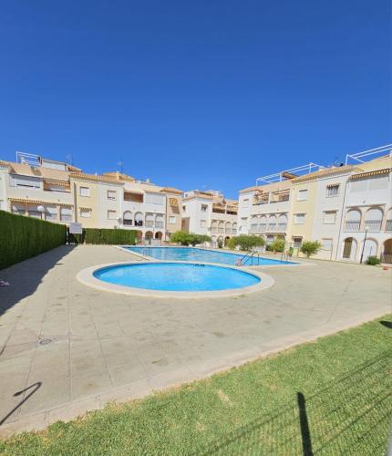 Modern Apartment with Pool near Beach - Torrevieja