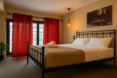 Cozy Split-Level Loft by Piraeus Port