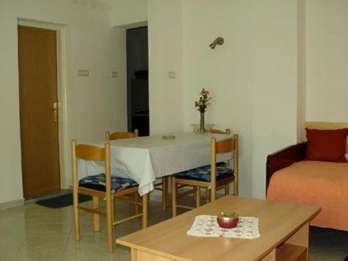 Apartment Mladen