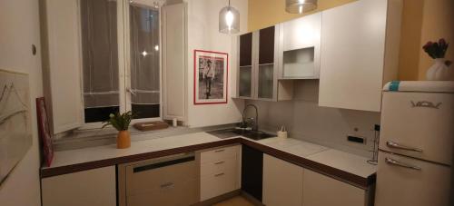 Artist Apartment Napoli center ampio ed elegante