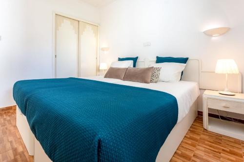 Praia da Rocha Apartment by LovelyStay