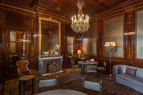 Hotel de Crillon photo 95