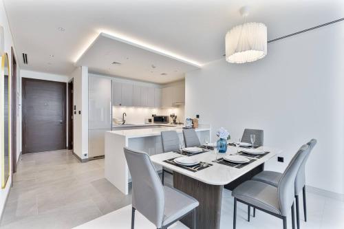 2BR Apartment With iconic view and Ample of amenities