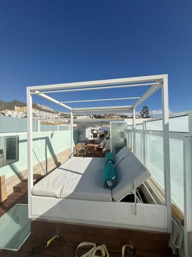 Ocean 77 Ocean View Duplex Private rooftop Jacuzzi
