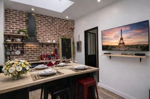 B2 Beautiful House in 7th, 2-4G by Eiffel Tower