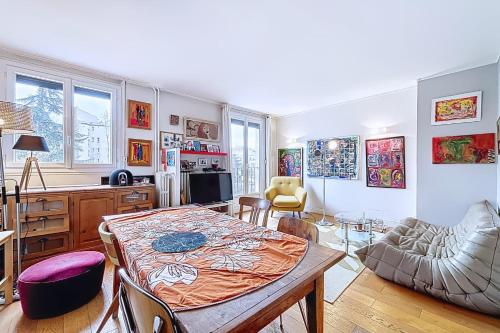 Charming apartment near Batignolles