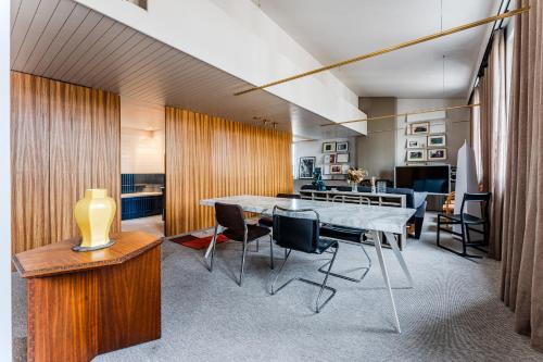 Art Deco apartment Triangle d Or Bordeaux