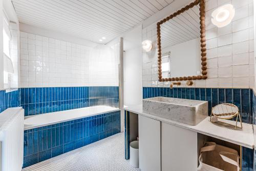 Art Deco apartment Triangle d Or Bordeaux
