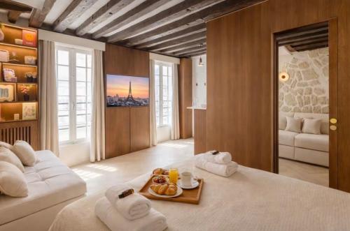 M1 - Magnificent Studio in Le Marais's Heart
