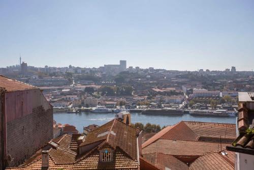 Liiiving in Porto - Ribeira Vintage View