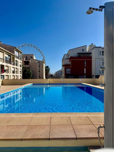Eclat Safran - Port -Parking - Piscine - Histoire de Clés
