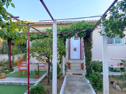 Evilia's house & little garden