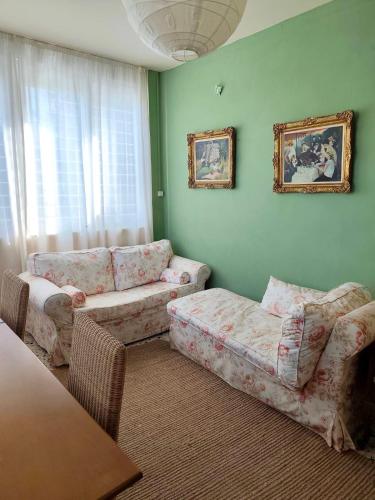 Evilia's house & little garden