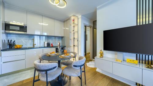 Luxury Modern Studio North One