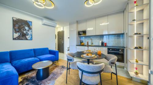 Luxury Modern Studio North One