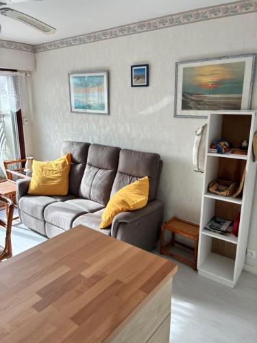 Appartement familial, calme, 2 chambres, parking