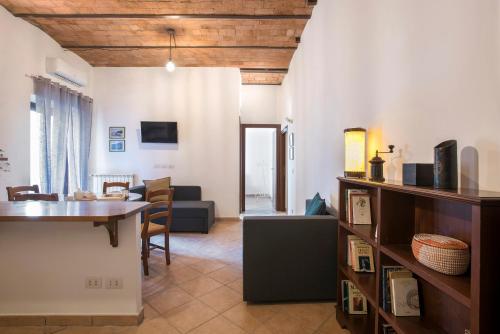 Castro Pretorio Central Flat - Metro & Termini Hub