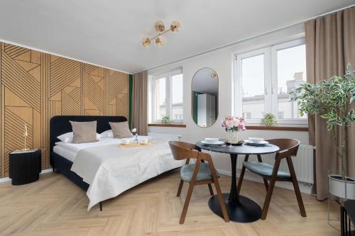 Elegant Studio for 2 Guests Near Spodek by Noclegi Renters