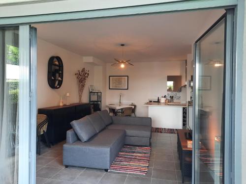 Appartement 67 m2 avec 100 m2 jardin privatif RESERVABLE UNIQUEMENT PAR PERIODE DE 7 JOURS MINIMUM DU SAMEDI AU SAMEDI