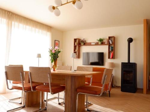 Séjour Mid-Century au Val-d'Ajol avec Parking et Animaux Bienvenus - FR-1-589-846