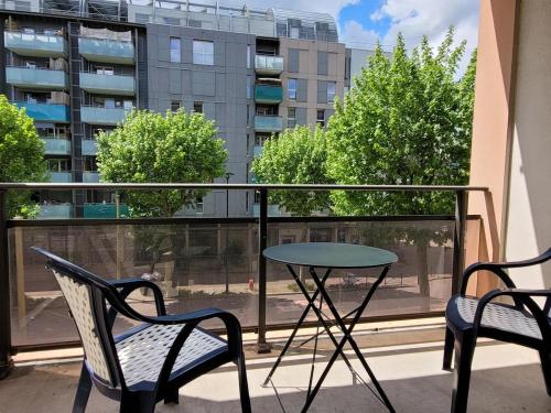Cosy appartement 4 pers 2 chambres avec balcons & parking gratuit Annecy proche lac