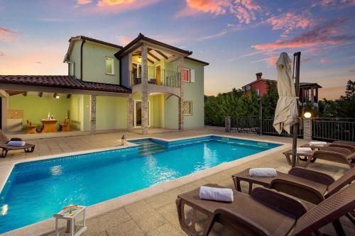 Casa Aurelia a pet-friendly retreat with Wallbox