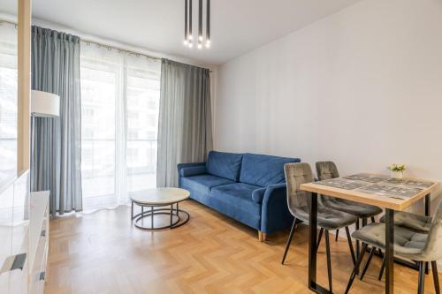 Szybowcowa Charming Apartment by BookingHost
