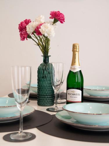 Premium Apartment for 4 near Westbahnhof & Mariahilfer Strasse