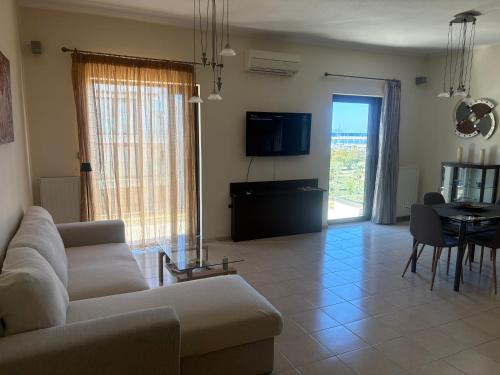 Apartment on the Beach with View