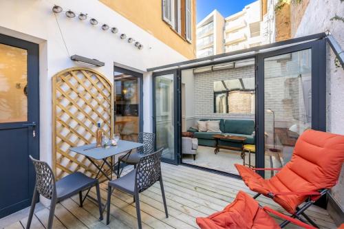 Antibes Townhouse Near Port & Old Town