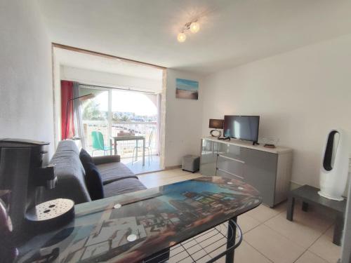 Studio 459, Port Soleil, Village naturiste
