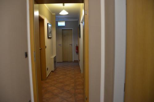 a hallway with a long hallway with a hallway at Boutique Hotel Sena in Berlin