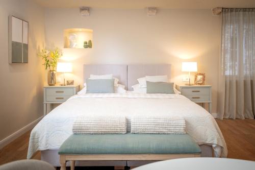 Riva Yacht Hvar Town Apartment