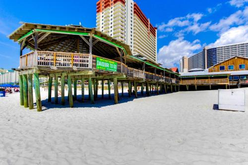 Dog-friendly condo with pool balcony beach access central AC & W&D photo 40