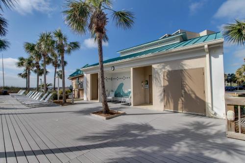 Bright waterfront condo in a gated resort with pools tennis courts & gym photo 46