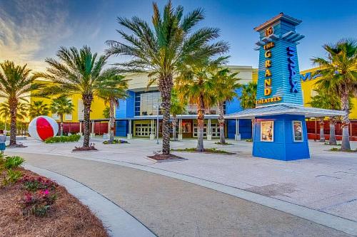 Bright waterfront condo in a gated resort with pools tennis courts & gym photo 39