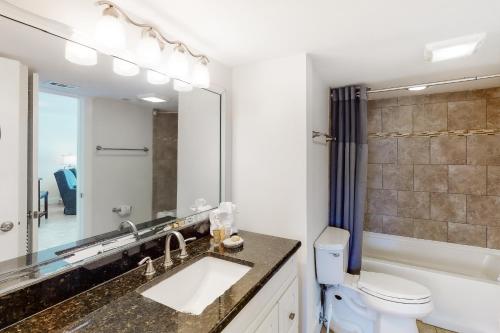 5th Floor Pretty Gulf-front Condo Great Amenities Near shops and dining photo 17