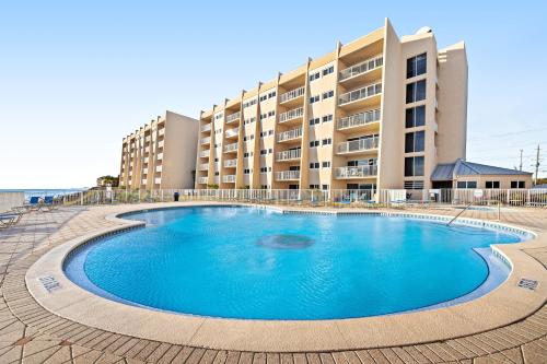 Sixth-Floor Oceanfront Condo with washer&dryer Central AC pool photo 24