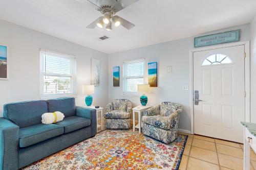 Condo with beach access resort pools & relaxing balcony photo 6