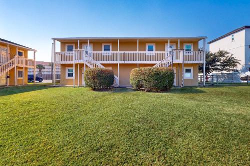 Condo with beach access resort pools & relaxing balcony photo 20