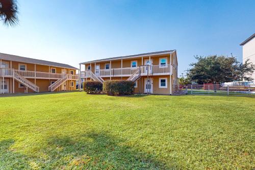 Condo with beach access resort pools & relaxing balcony photo 22