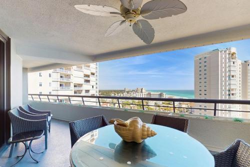 Gulf-view resort condo with pools hot tubs balcony WiFi W&D & AC photo 19