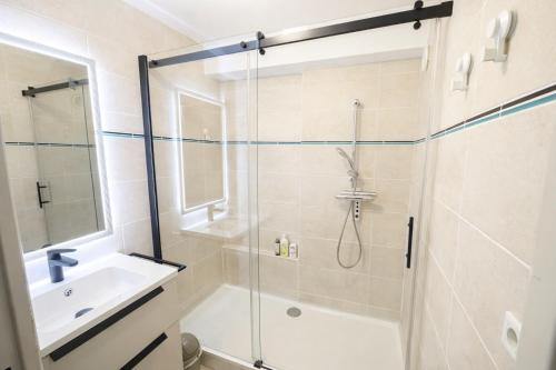 Studio proche plage - wifi & piscine LGM