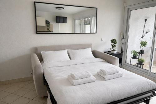 Studio proche plage - wifi & piscine LGM