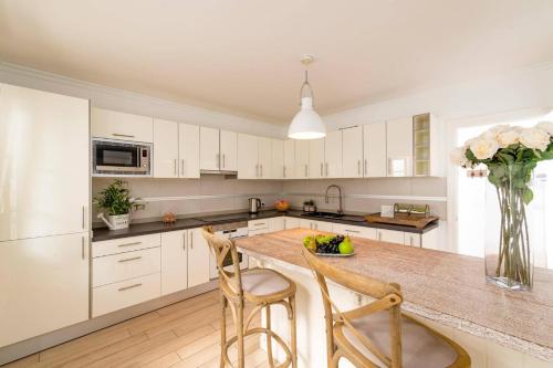 Villa Leona Carmen by Villa Plus