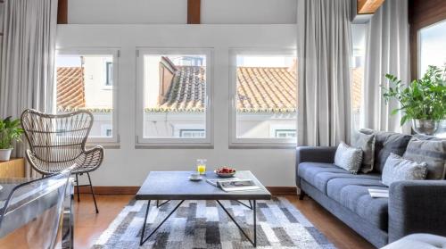 Architect-Designed Loft in a Historic Hilltop Neighborhood