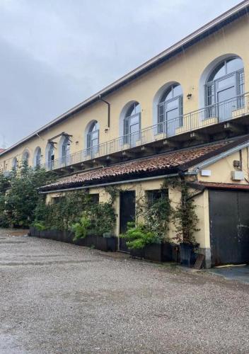 Officina Suites - Apartment , Navigli, Bocconi, Movida, Porta Ticinese